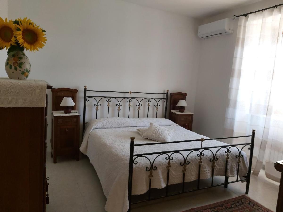 Bed and Breakfast Cascina Il Volo Moncalvo Exteriér fotografie