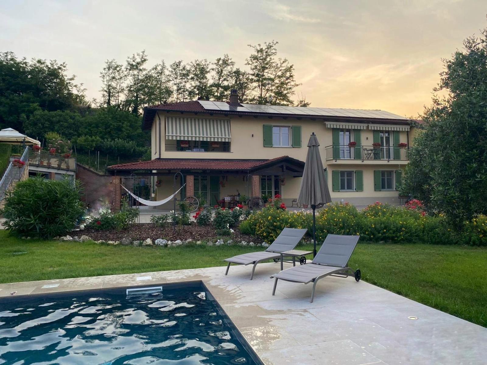 Bed and Breakfast Cascina Il Volo Moncalvo Exteriér fotografie