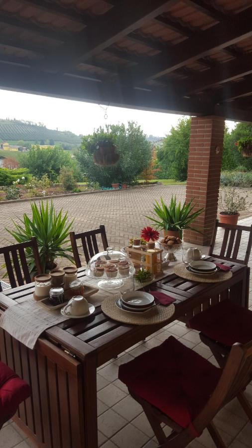 Bed and Breakfast Cascina Il Volo Moncalvo Exteriér fotografie